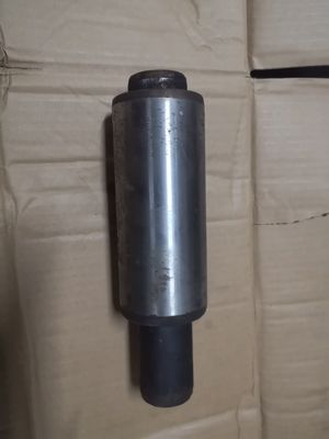 Passaggio catena cingolo escavatore, perno catena, adatto per Komatsu 200-59.3*39*135, Tutti i modelli sono completi