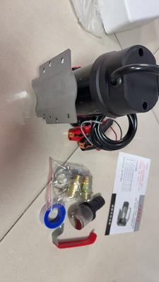 La pompa di carburante da 24 V per escavatori è adatta per escavatori e macchinari da costruzione di serie come Komatsu, Kobelco, Hitachi, Caterpillar e Daewoo.