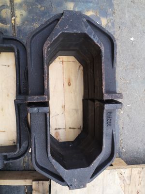 Base dell'assieme molla cilindro di tensione/telaio a U per escavatore DH220, disponibile per tutti i modelli di escavatori.