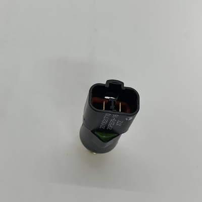 Applicabile all'escavatore Komatsu PC200-6 interruttore di pressione, sensore di velocità al minimo della valvola di distribuzione -20Y0621710-20PS579-16X7Z