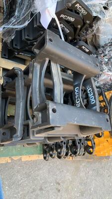 Protezione della catena dell'escavatore Volvo EC300 - Qualità originale + prezzo diretto in fabbrica, acciaio manganese resistente all'usura, anti-dechain, una scelta conveniente