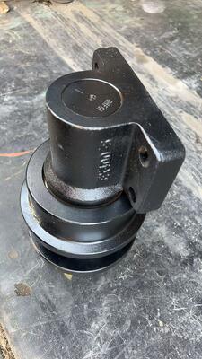 Suitable for Hitachi ZAX450 excavator track carrier wheels, original factory style track support rollers, undercarriage parts, and load-bearing wheels. Various excavator models are available,with mini