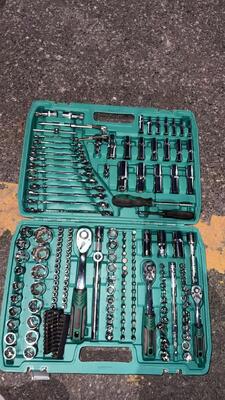 216PCS Set di chiavi di presa di grado industriale, acciaio al cromo vanadio, maniglia di rastrello da 72T, multi-drive (1/4", 3/8", 1/2") Kit utensili per uso automobilistico e domestico